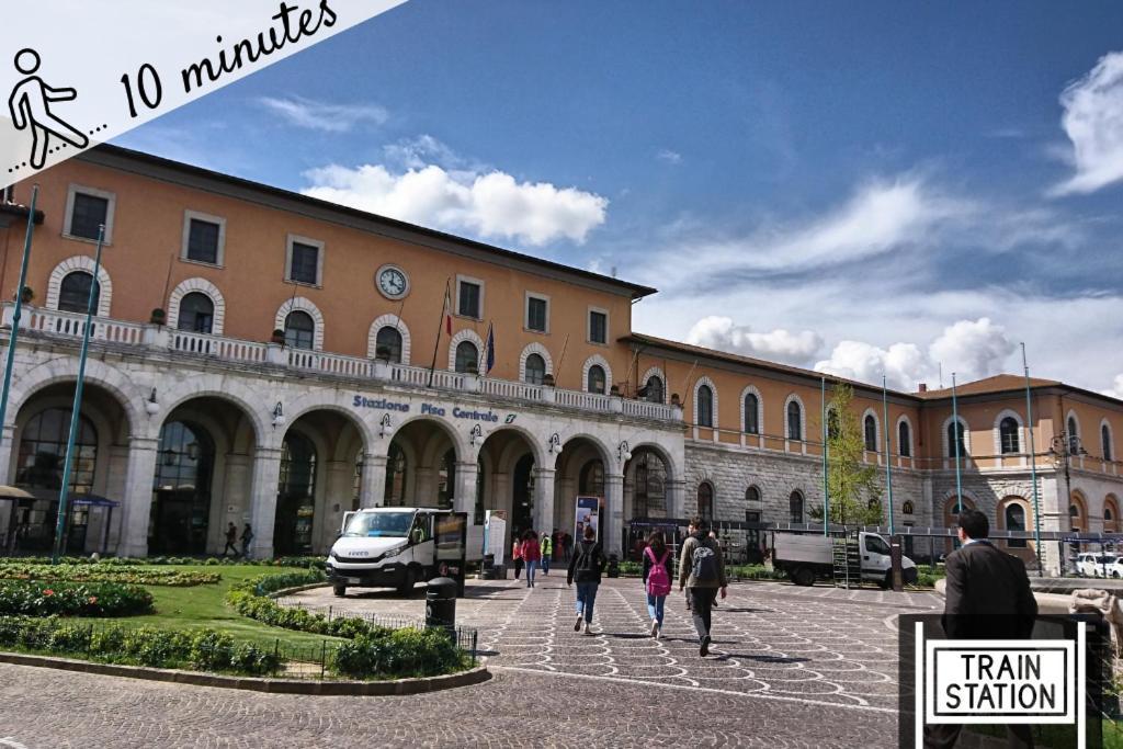 Centro Storico Spina White House Apartment Pisa Bagian luar foto