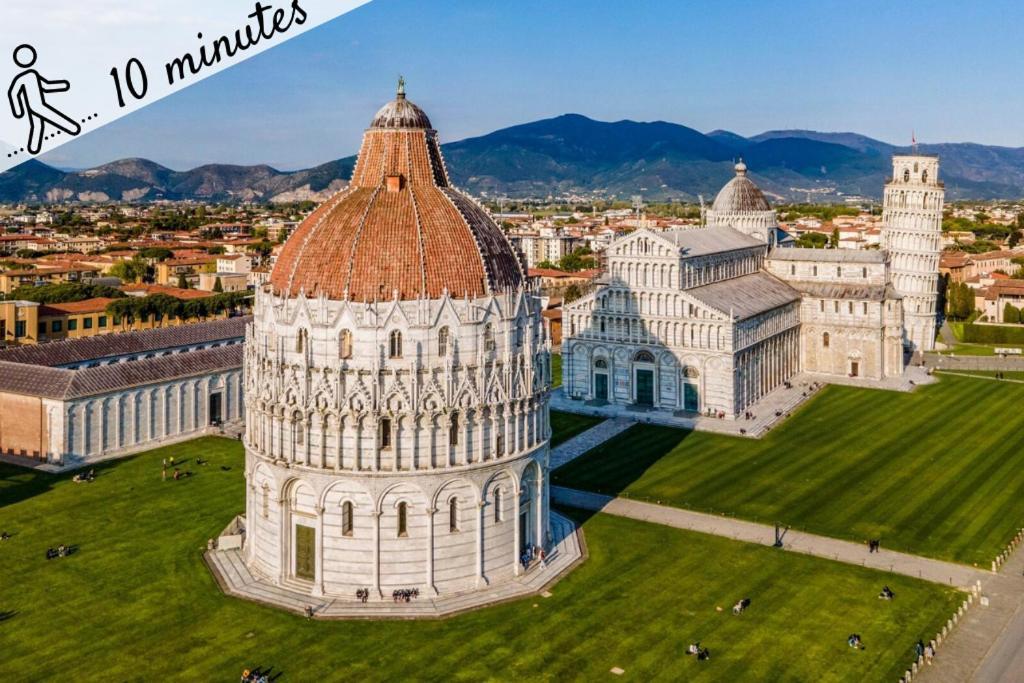 Centro Storico Spina White House Apartment Pisa Bagian luar foto